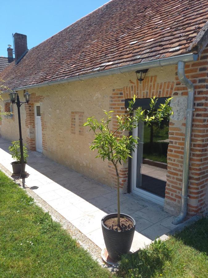 logement indépendant Tour-en-Sologne Exterior foto