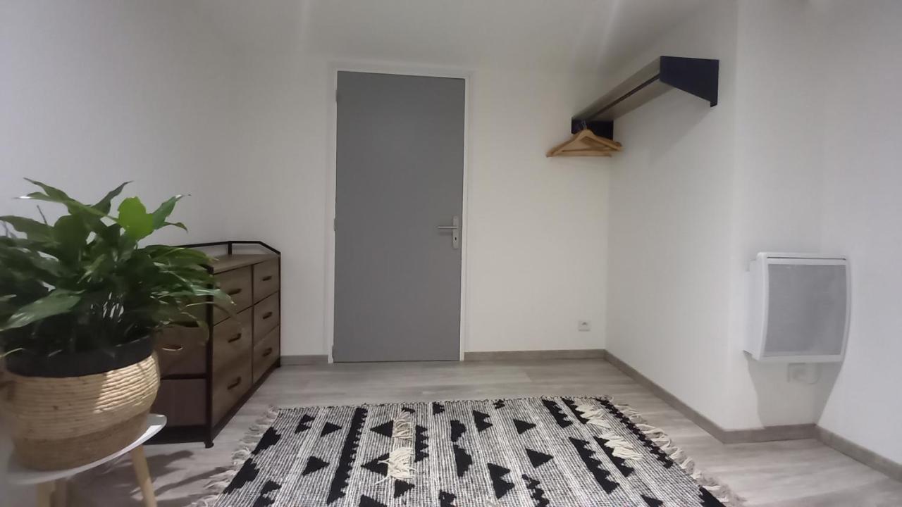 logement indépendant Tour-en-Sologne Exterior foto