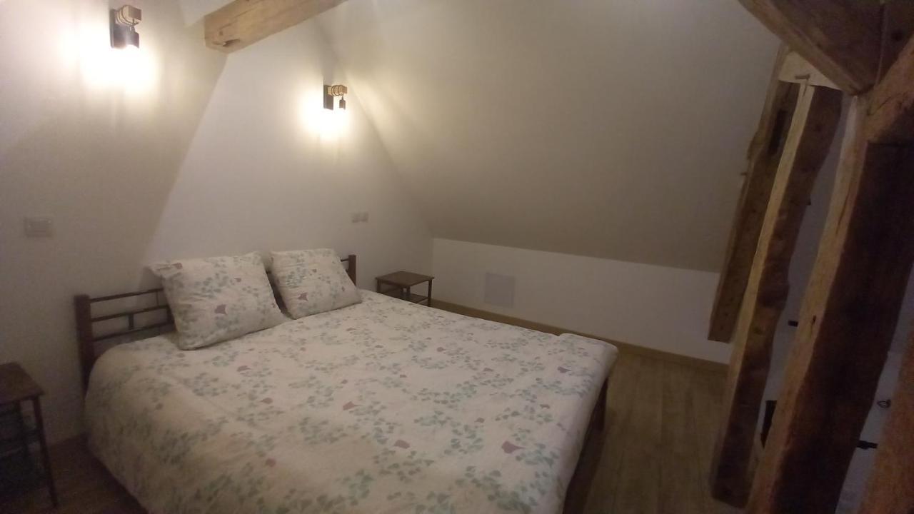 logement indépendant Tour-en-Sologne Exterior foto